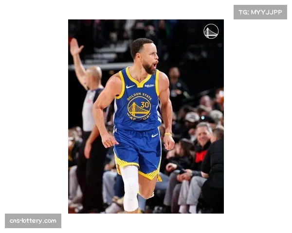 库里超远三分逆转湖人 末节连得8分展现巨星本色